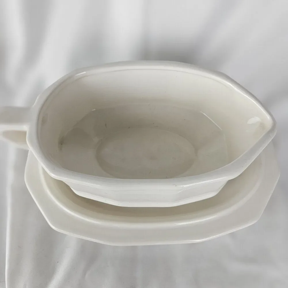 Vintage Pfaltzgraff White Heritage Gravy Boat With Underplate #433 Farmhouse